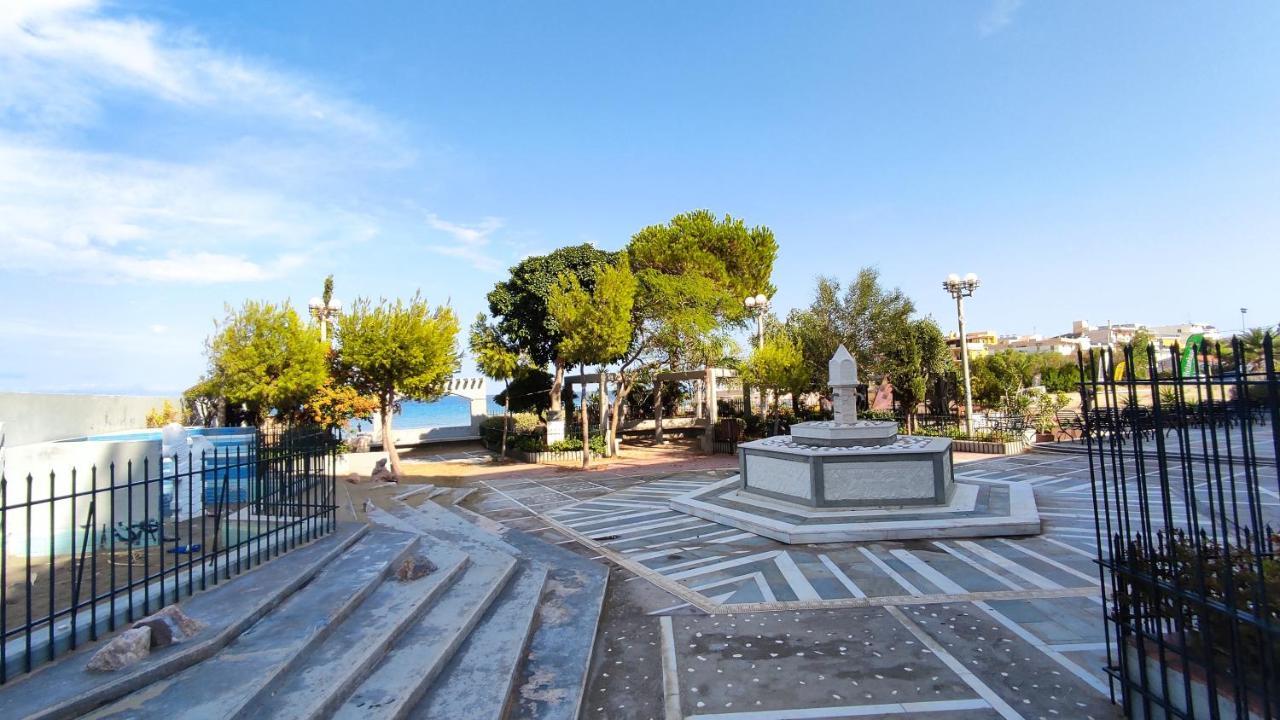 Beautiful Choice - Near Athens Airport - 50M From The Sea - Iq+ Apartman Ártemida Kültér fotó
