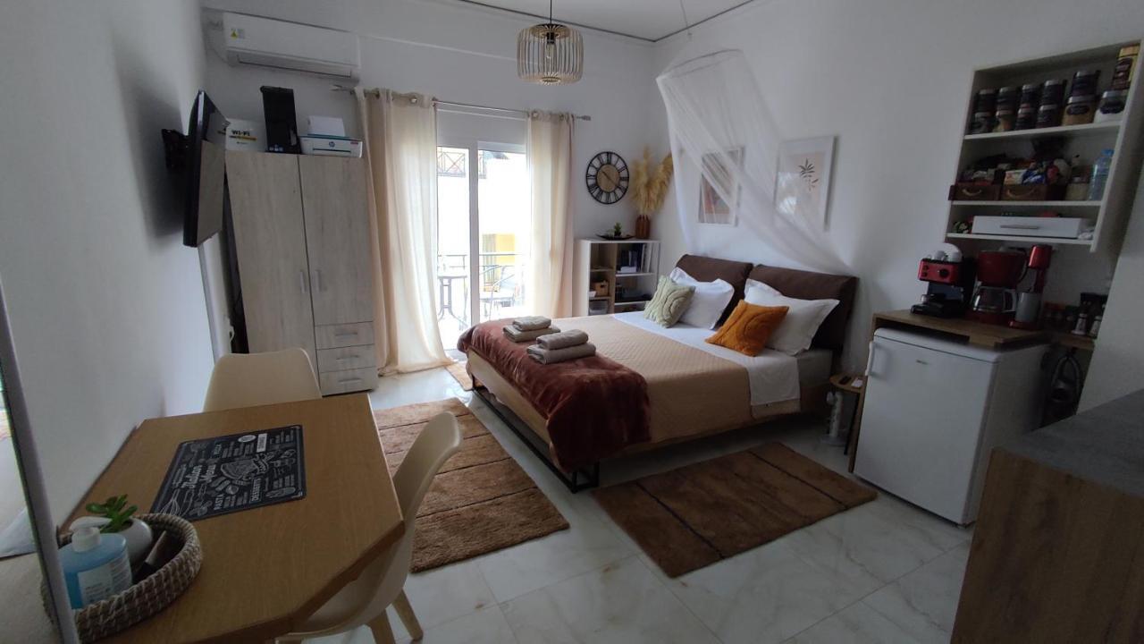 Beautiful Choice - Near Athens Airport - 50M From The Sea - Iq+ Apartman Ártemida Kültér fotó